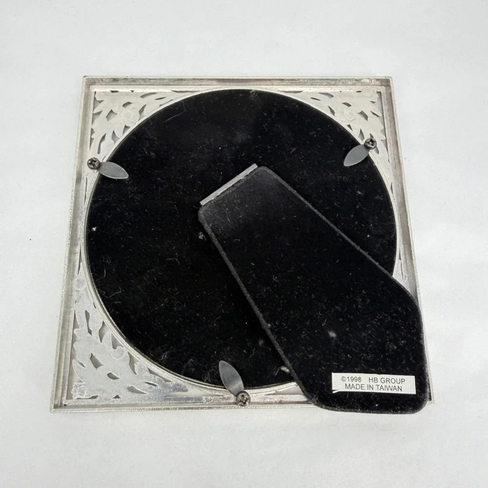 Carr VTG Picture Frame Round Photo Area Floral Filigree Gold Silver Tone 5x5